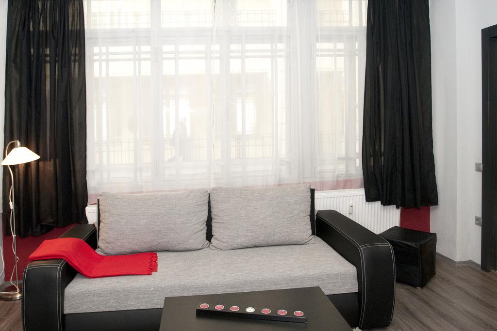 Diana Apartment On Vaci Utca Budapeşte Oda fotoğraf
